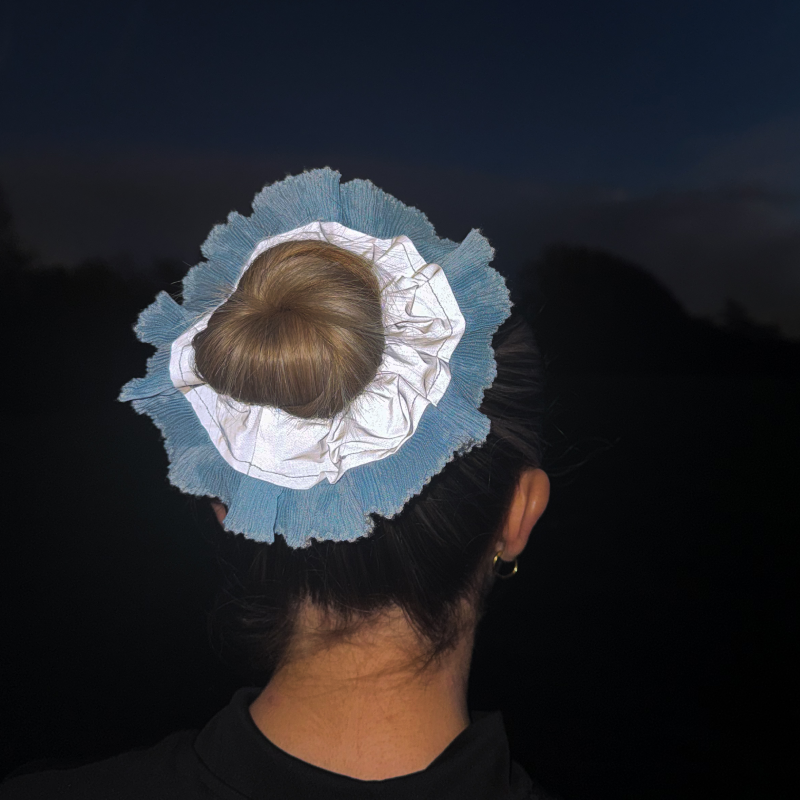reflective scrunchine - blue w/ white tip