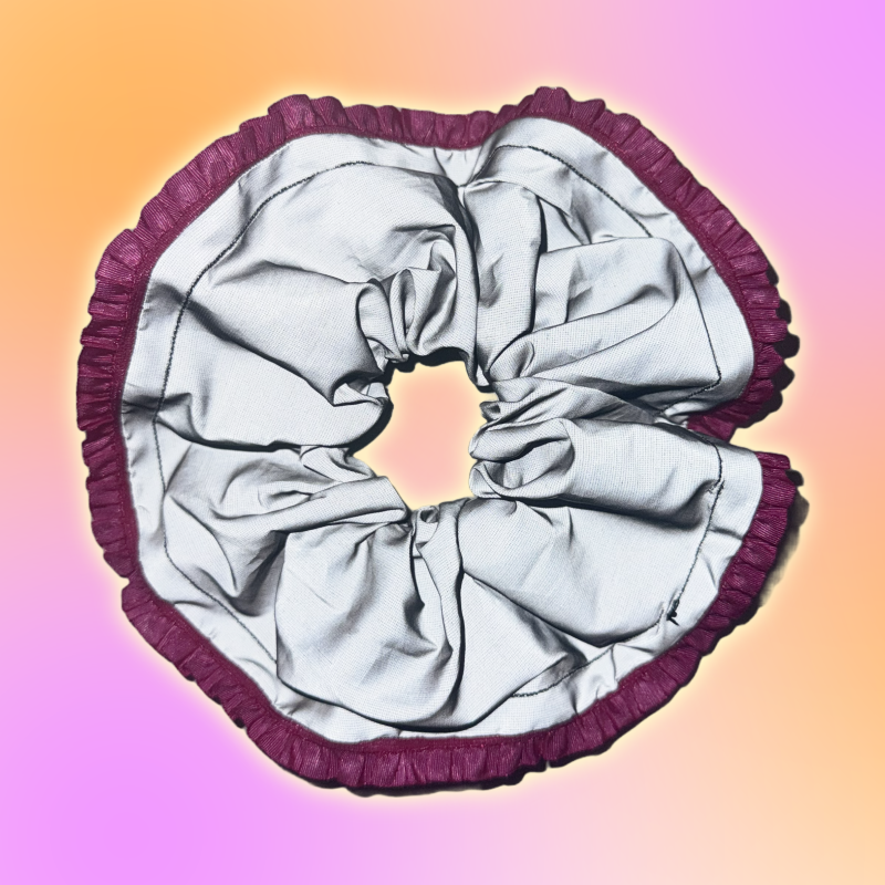 reflective scrunchine - hot pink